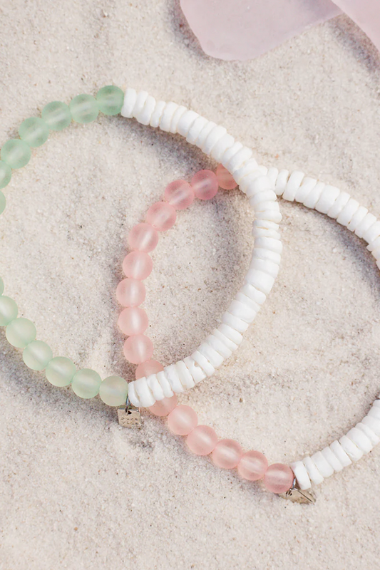 Puka Shell & Frosted Bead Stretch Bracelet